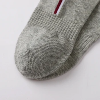 10 Чифта Мъжки чорапи на глезените Дишащи памучни спортни чорапи Мрежести Ежедневни Спортни летни тънки къси чорапи Sokken Черно-бели чорапи