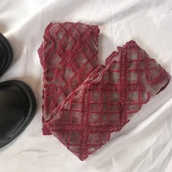 Японски чорапи Лолита Женски 2021 Модни выдалбливают мрежести чорапи Геометрични Найлонови мрежести Дантелени чорапи и Червен цвят