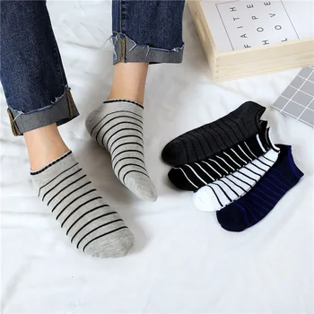Гореща разпродажба Висококачествени памучни бизнес мъжки чорапи за почивка в ивицата Дизайн Модерен дишащи тънки мъжки чорапи
