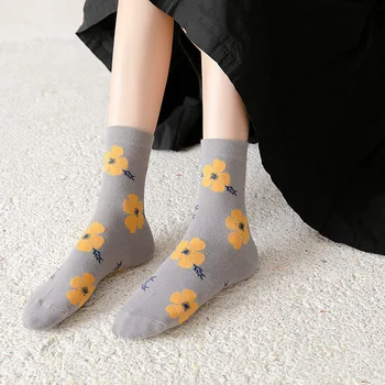 1 Чифт Нов прием на Дамски чорапи Harajuku Творчески Цвете и Котка Скица Печат Памучни чорапи Смешни Ежедневни Модни щастливи