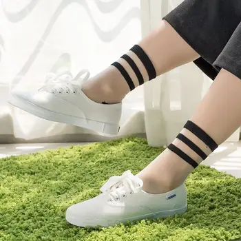 2017 нови летни модни чорапи на едро прозрачни кристални японски вълнени чорапи от стекловаты чорапи, три бара