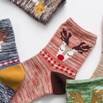 Модни дамски памучни чорапи за екипажа на Есен Зима Нов Етнически стил Тенденция Петнист Елен Шарени Жакард дамски чорапи