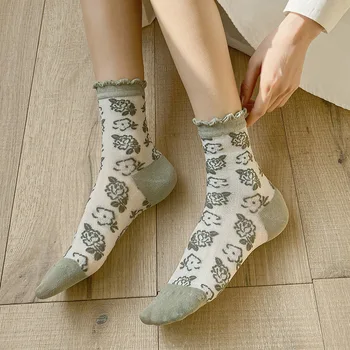 Дамски чорапи Японската Корейската мода Летни фини дълги чорапи Дамски памучни чорапи дишащи Harajuku стил Ретро с цветна бродерия